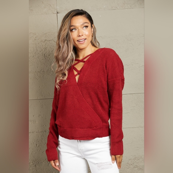 Woven Right Red Criss-Cross V-Neck Ribbed Waffle-Knit Long Sleeve Sweater - Picture 4 of 6